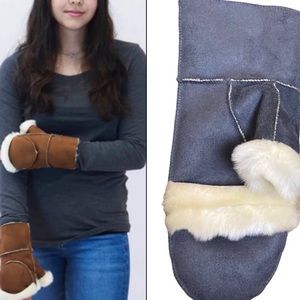 Surell Faux Shearling Flip-Top Mittens Gray Size M New without tag